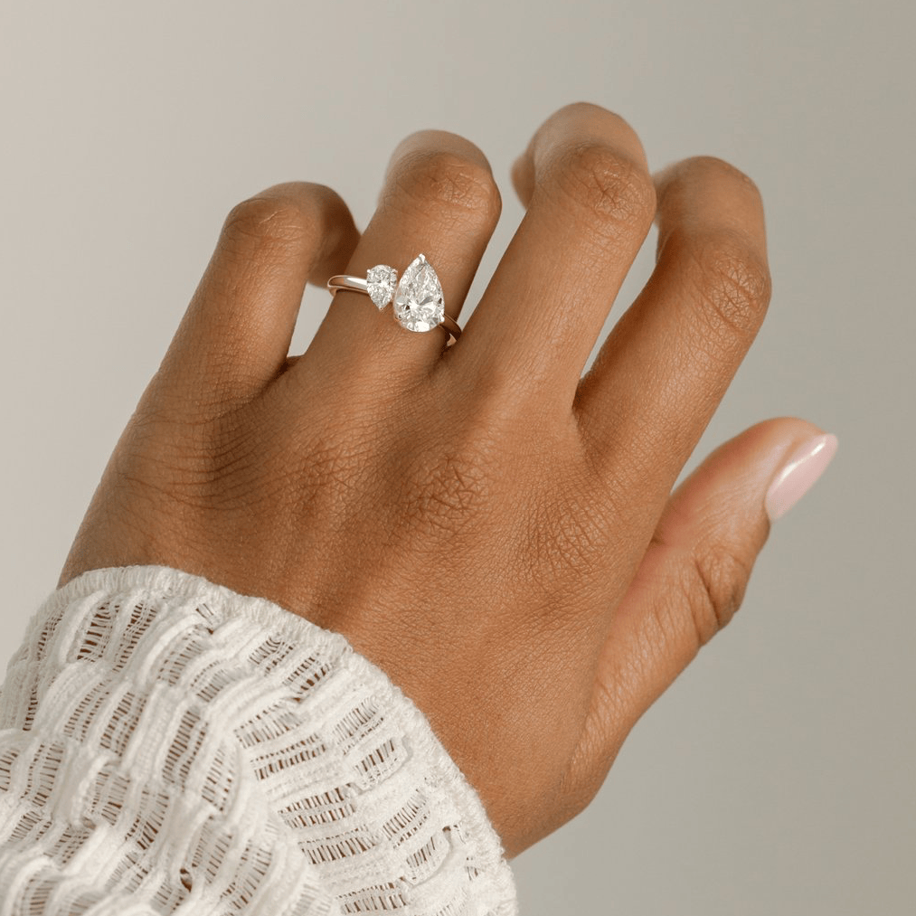 Toi et Moi Pear Lab-Grown Diamond Ring 2.0ct & 1.0ct Pear Dual Stones ¡¤ Claw Setting Tarnish-resistant Silver In 14K Gold Plated (Includes IGI Certification from International Gemological Institute)