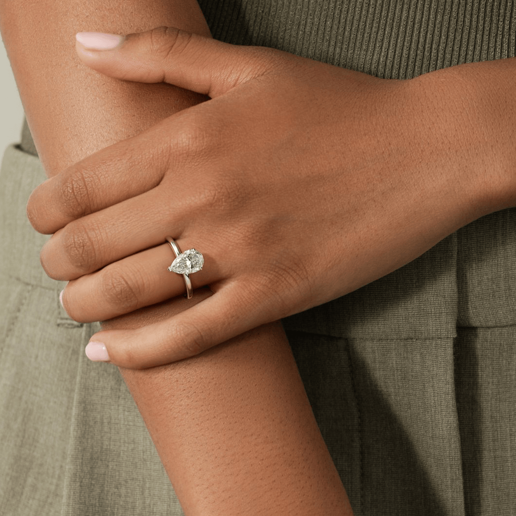 2ct Pear Lab-Grown Diamond Solitaire Ring with Claw Setting Tarnish-resistant Silver In 14K Gold Plated (Includes IGI Certification from International Gemological Institute)