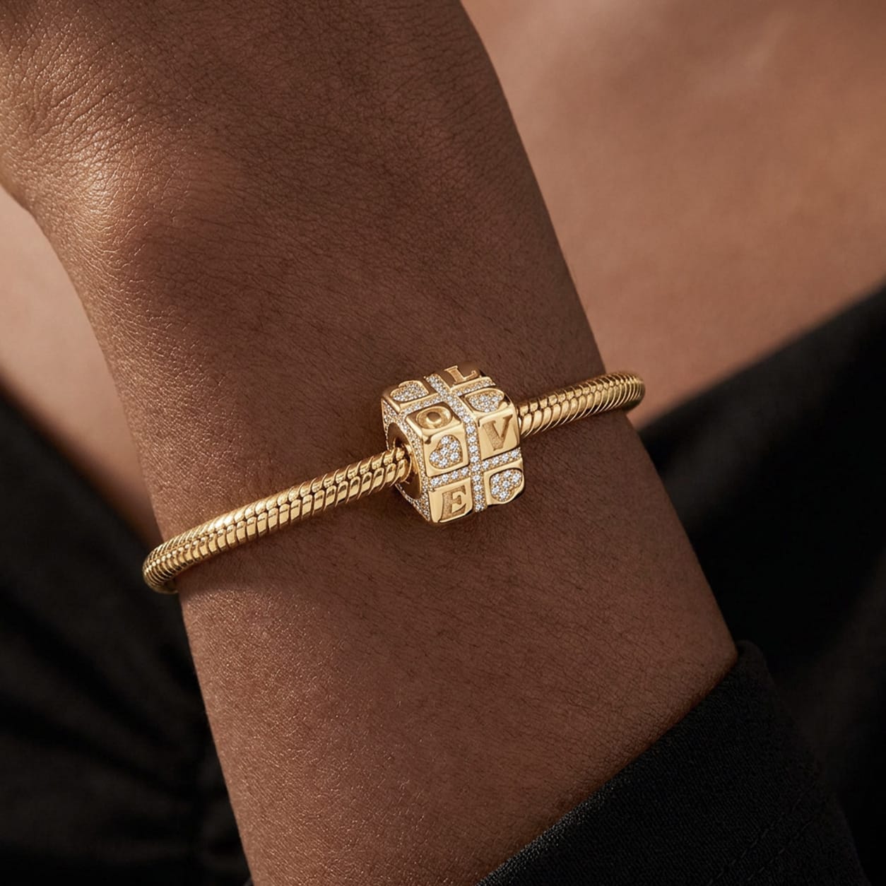 Favours Of Love Tarnish-resistant Silver Charms In 14K Gold Plated