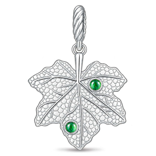 gona- JAPONICA REVERIE “Autumn’s Last Light” Maple Leaf Dangle Charm With Emerald Accents In Tarnish-Resistant Silver